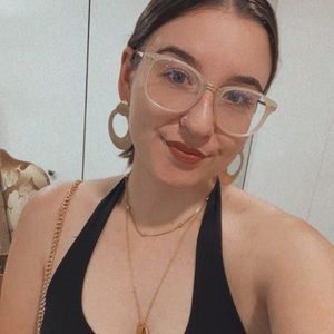 Meet your Posher, Meredith